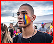 Согласно исследованиям, ЛГБТ-подростки в два раза чаще совершают суицид из-за травм психики