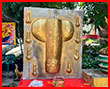 В Таиланде открыли гигантскую статую золотой вагины и фаллоса (фото)